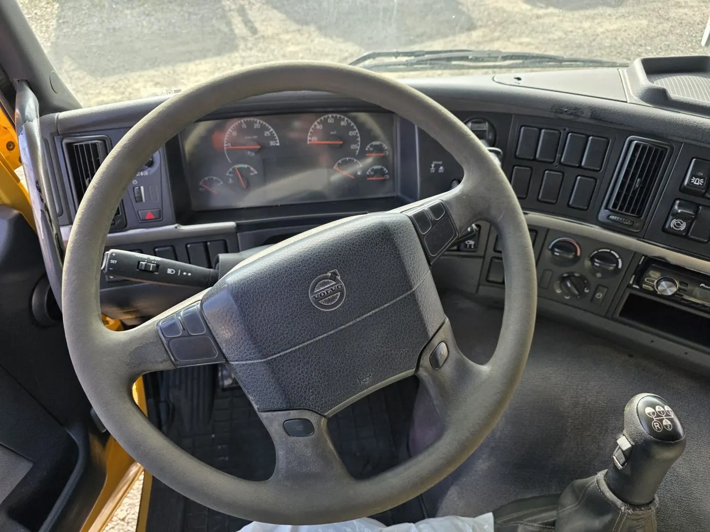 Volvo FM12, wywrotka