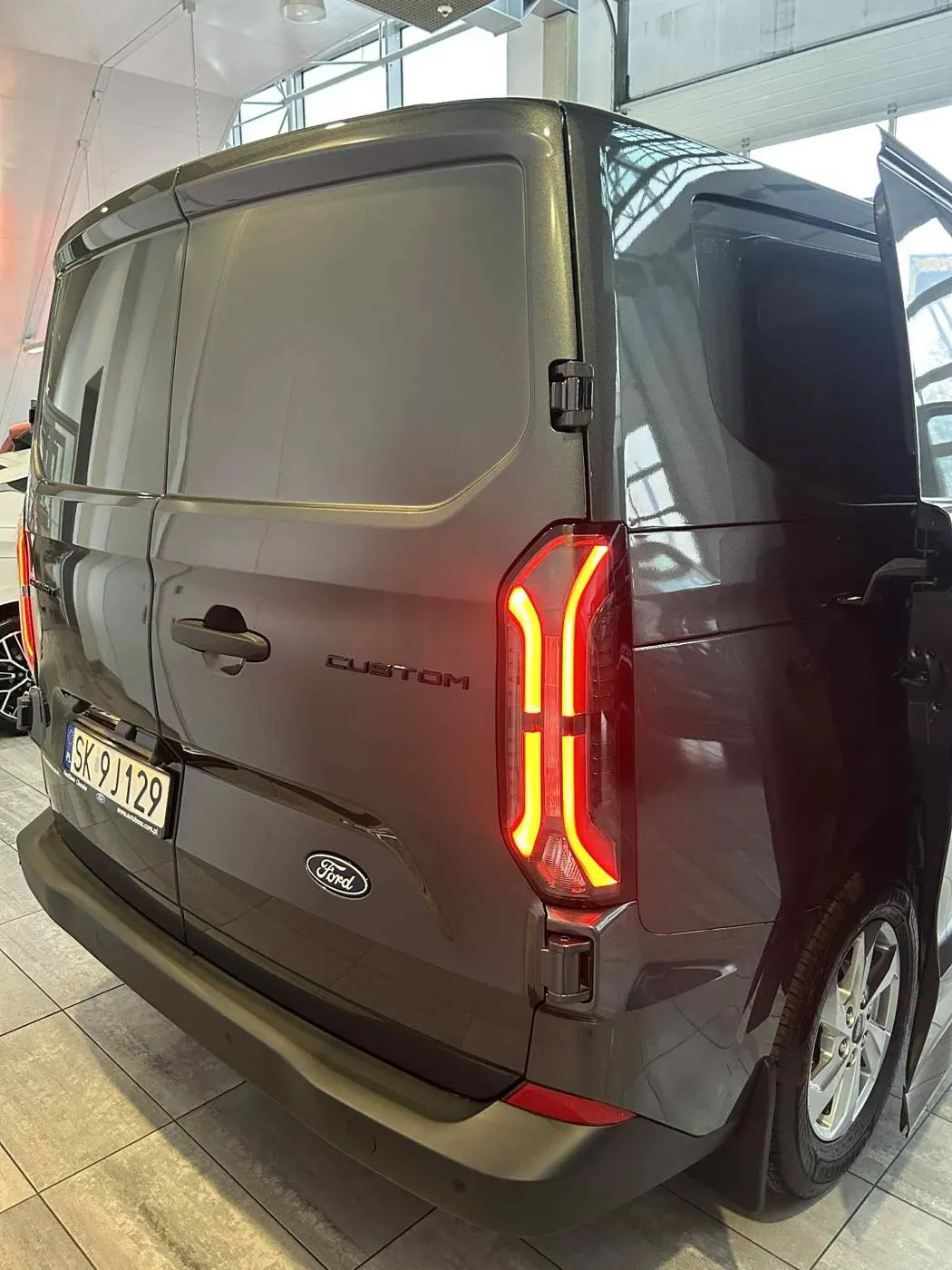 Ford Transit Custom 2.0 136 KM, automat, L2H1, nowy