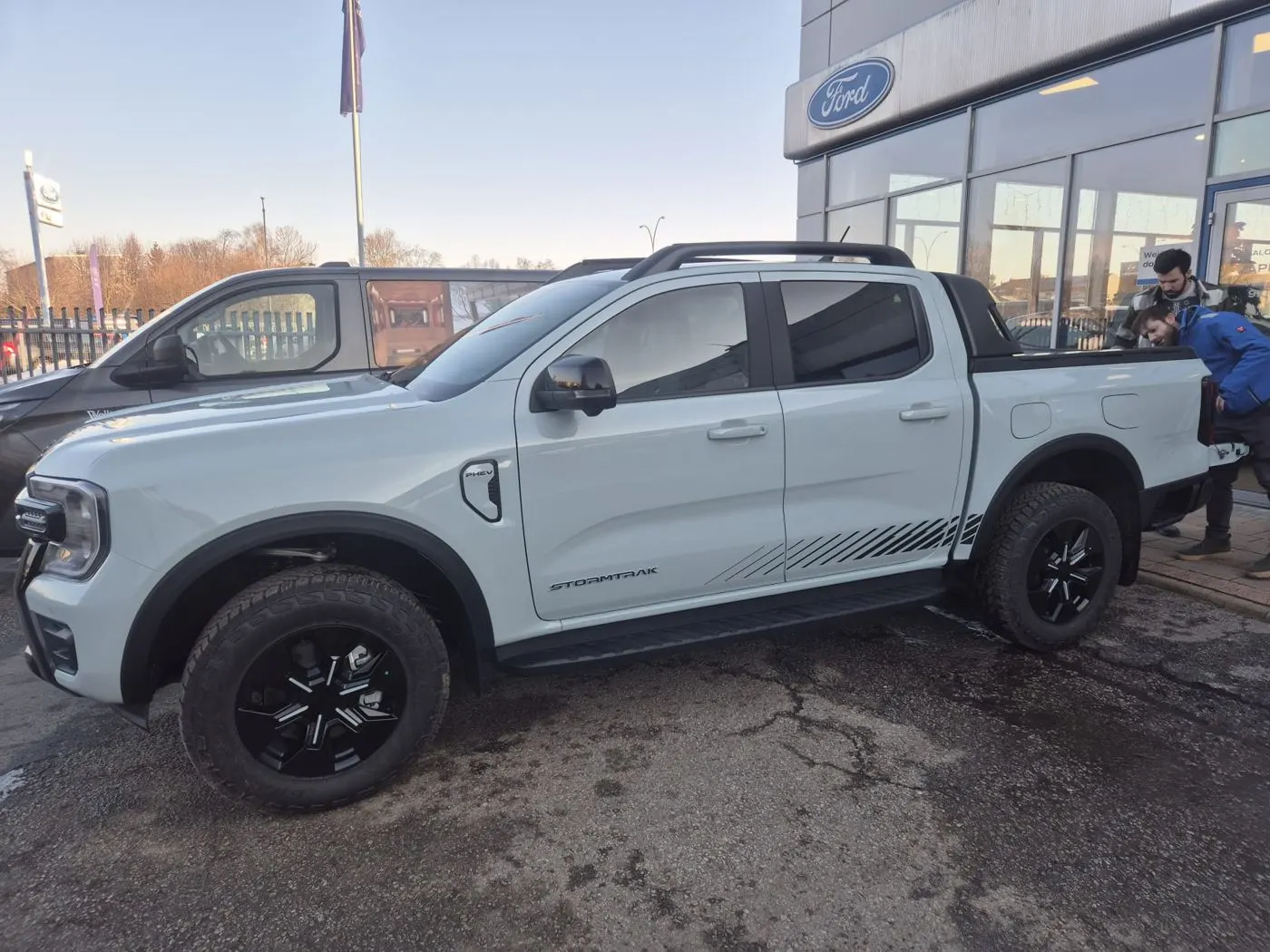 Ford Ranger Stormtrak 2.3 EcoBoost PHEV 281 KM