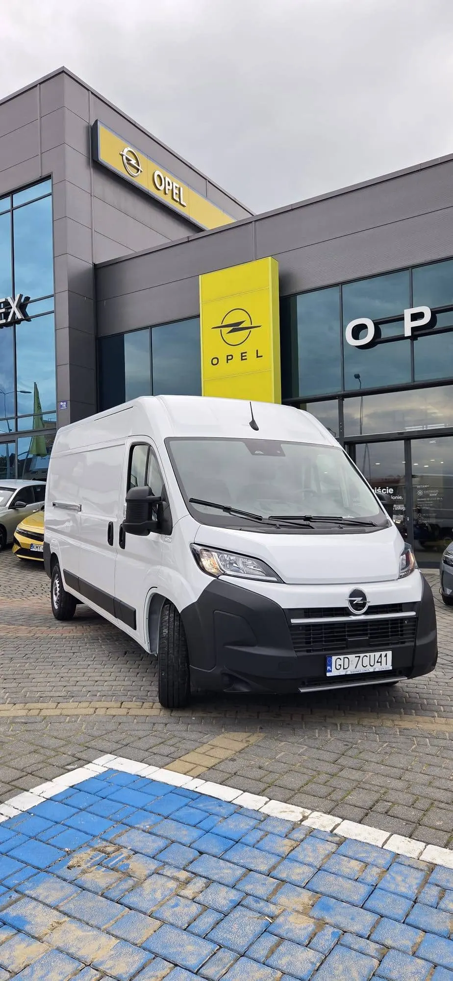 Opel Movano