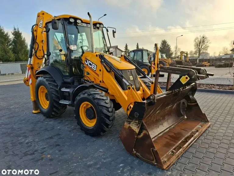 JCB Hydradig 2017 i JCB 3CX 2017