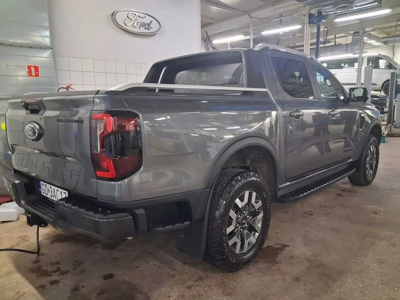 Ford Ranger Wildtrak 2.3 PHEV 281 KM A10, nowy